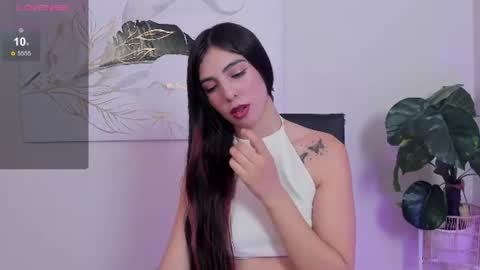 Snapshot of crystal_arlette chatting on July 2026 02:01:02 PM crystal_arlette online show from July 2026 02:01:02 PM