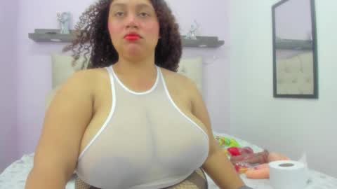 crystal_butterfly1 online show from February 2026 02:48:02 PM