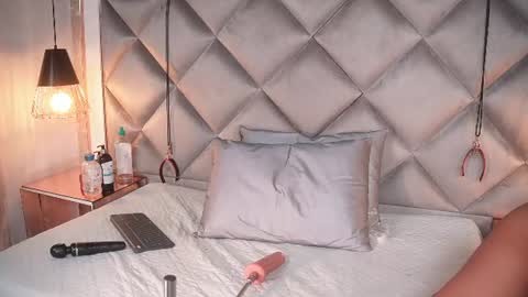 crystal_gilton online show from July 2026 07:39:01 PM