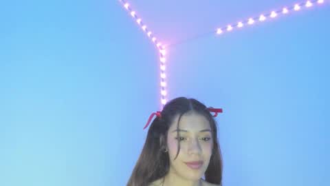 crystal_rainers online show from December 2025 01:00:01 AM