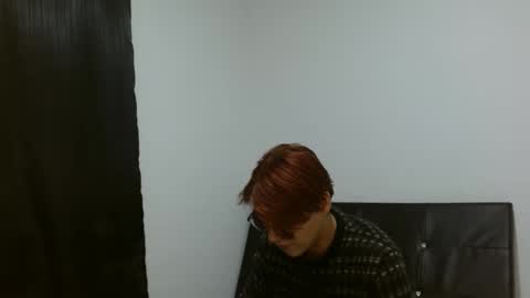 Snapshot of crystal_starx chatting on February 2025 12:09:01 AM Crystal Blaze online show from February 2025 12:09:01 AM