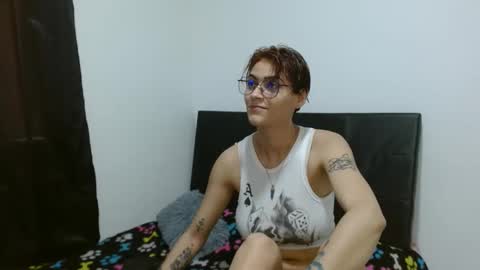 Snapshot of crystal_starx chatting on February 2025 07:47:01 PM Crystal Blaze online show from February 2025 07:47:01 PM