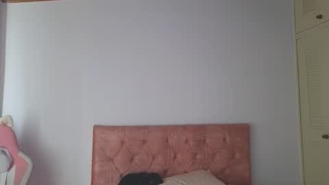 Snapshot of crystal_starx chatting on October 2025 03:45:01 PM Crystal Blaze online show from October 2025 03:45:01 PM