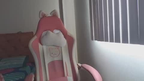 Snapshot of crystal_starx chatting on October 2025 07:45:02 PM Crystal Blaze online show from October 2025 07:45:02 PM