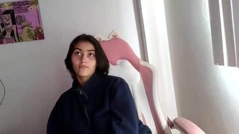 Snapshot of crystal_starx chatting on November 2025 05:56:02 PM Crystal Blaze online show from November 2025 05:56:02 PM