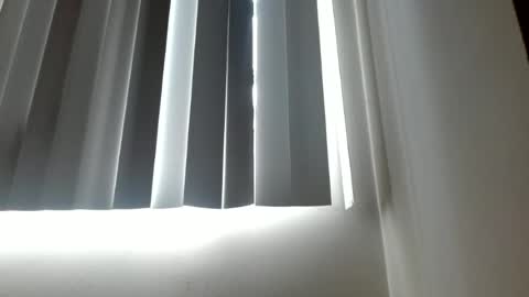 Crystal Blaze online show from June 2026 06:17:02 PM