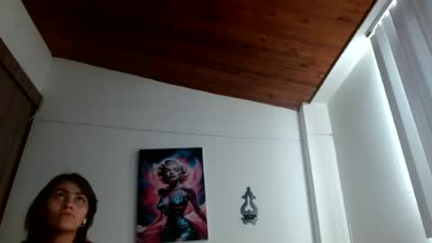 Crystal Blaze online show from June 2026 05:44:01 PM