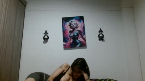 Crystal Blaze online show from June 2026 03:25:01 AM