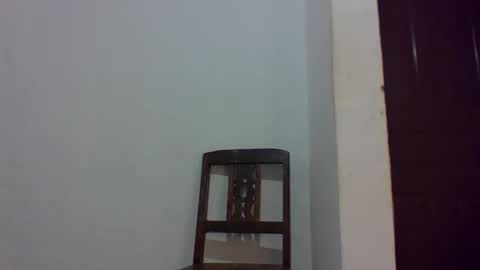 Snapshot of crystal_viv_1 chatting on October 2025 01:06:02 AM crystal_viv_1 online show from October 2025 01:06:02 AM