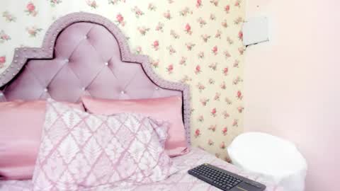 Milf Latina online show from May 2026 02:12:01 PM