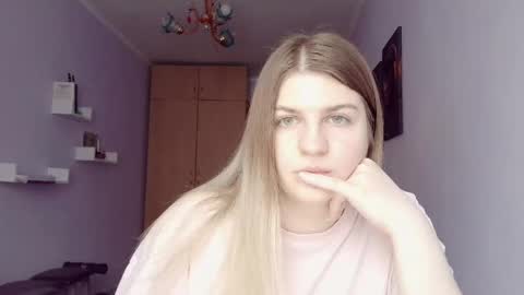 crystalblush01 online show from May 2026 10:31:02 AM