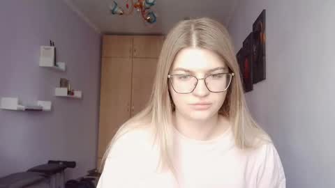 crystalblush01 online show from May 2026 08:30:01 AM