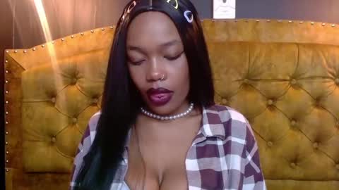 Snapshot of crystalbrooke3x chatting on December 2024 09:29:02 PM Crystal online show from December 2024 09:29:02 PM