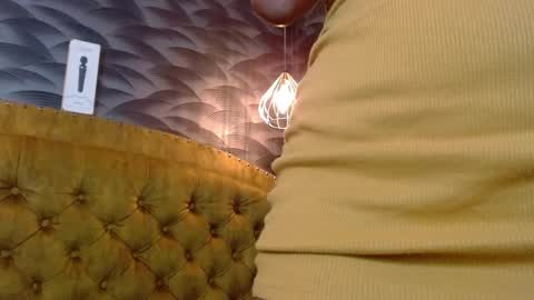 Crystal online show from October 2025 09:03:02 PM