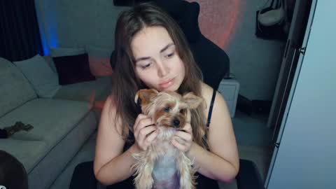 crystalemily online show from November 2025 08:10:01 PM