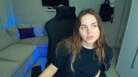 Snapshot of crystalemily chatting on March 2026 07:25:01 PM crystalemily online show from March 2026 07:25:01 PM