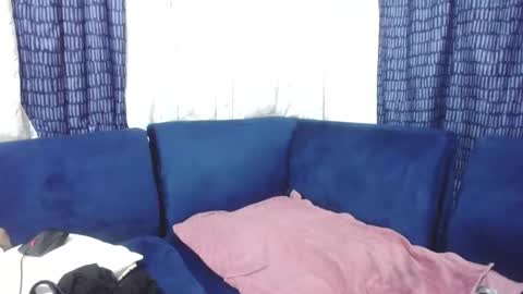 crystaljes online show from February 2025 04:35:02 PM