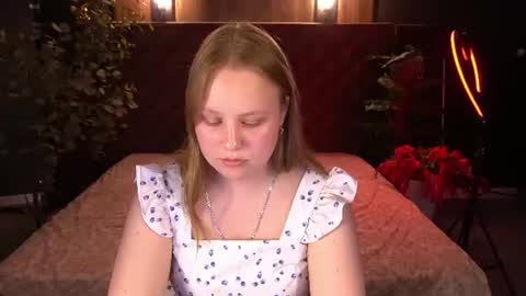 crystallpaws_ online show from June 2026 05:41:01 AM