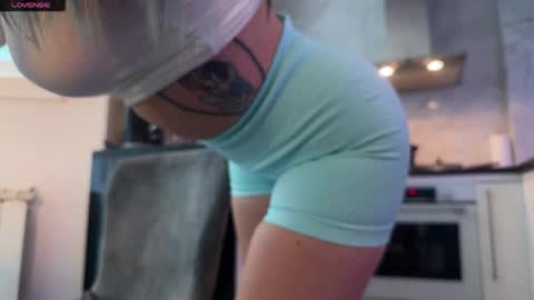 Kristina online show from April 2026 11:34:01 AM
