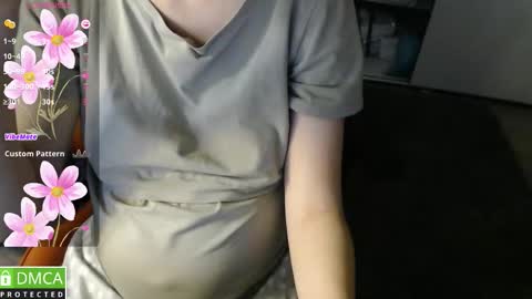 Snapshot of crystalyss chatting on October 2025 02:53:02 AM Lia online show from October 2025 02:53:02 AM