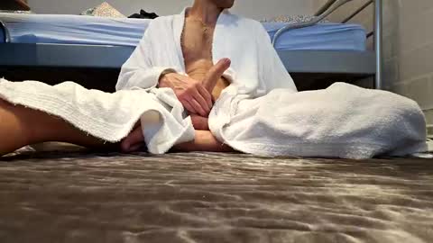 Snapshot of crzcrz chatting on December 2024 10:32:01 AM crzcrz online show from December 2024 10:32:01 AM