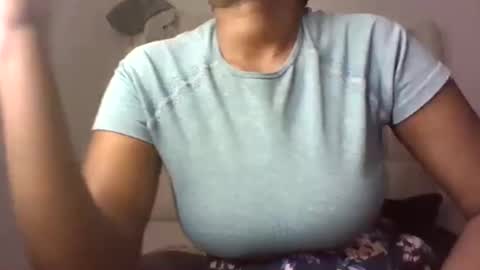 Snapshot of ctrl_cheeks chatting on October 2025 01:40:01 AM ctrl_cheeks online show from October 2025 01:40:01 AM