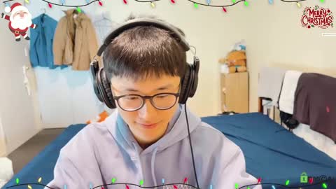 Snapshot of ctu28 chatting on December 2024 09:44:01 AM ctu28 online show from December 2024 09:44:01 AM