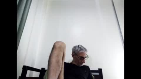 Snapshot of cucaio18 chatting on February 2025 03:32:02 AM BIG UNCUT HARD COCK online show from February 2025 03:32:02 AM
