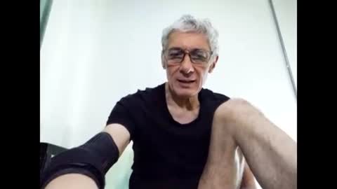 Snapshot of cucaio18 chatting on February 2025 04:42:02 AM BIG UNCUT HARD COCK online show from February 2025 04:42:02 AM
