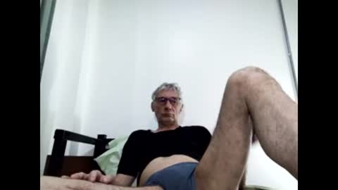 Snapshot of cucaio18 chatting on February 2025 12:19:02 AM BIG UNCUT HARD COCK online show from February 2025 12:19:02 AM