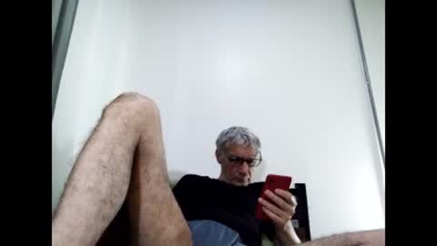 Snapshot of cucaio18 chatting on March 2025 02:20:01 AM BIG UNCUT HARD COCK online show from March 2025 02:20:01 AM