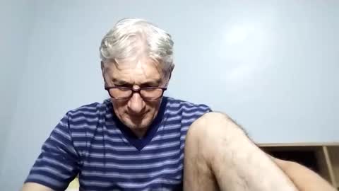 Snapshot of cucaio18 chatting on September 2025 03:29:01 AM BIG UNCUT HARD COCK online show from September 2025 03:29:01 AM