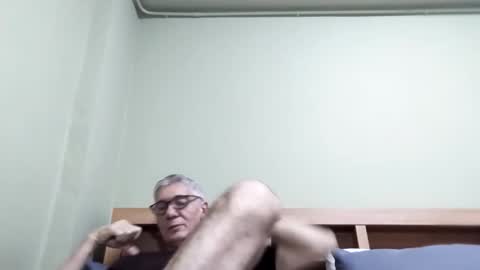 Snapshot of cucaio18 chatting on October 2025 12:54:02 AM BIG UNCUT HARD COCK online show from October 2025 12:54:02 AM