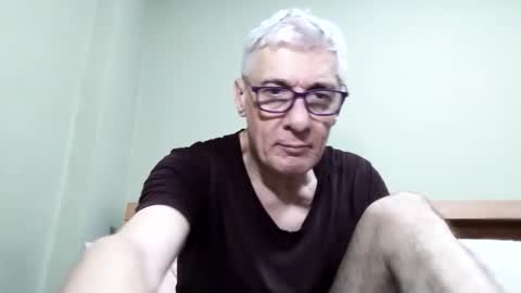 Snapshot of cucaio18 chatting on October 2025 01:26:02 AM BIG UNCUT HARD COCK online show from October 2025 01:26:02 AM