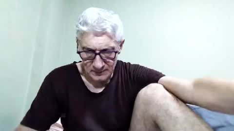 Snapshot of cucaio18 chatting on October 2025 01:35:01 AM BIG UNCUT HARD COCK online show from October 2025 01:35:01 AM