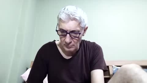 Snapshot of cucaio18 chatting on October 2025 02:23:02 AM BIG UNCUT HARD COCK online show from October 2025 02:23:02 AM