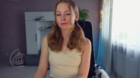 Snapshot of cuddle_kitten chatting on March 2025 08:05:01 AM Alexia online show from March 2025 08:05:01 AM