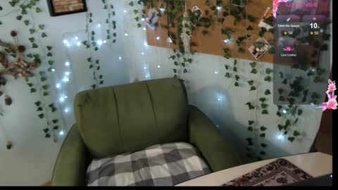 Chris online show from October 2025 06:12:01 AM