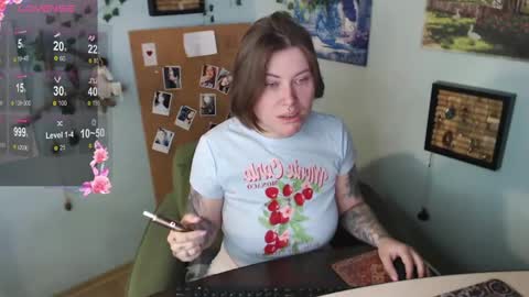 Snapshot of cuddlieschris chatting on May 2026 02:20:02 AM Chris online show from May 2026 02:20:02 AM
