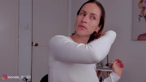 Leonela online show from February 2026 06:48:01 PM