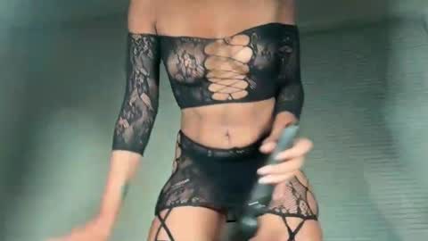 Snapshot of cum2charmxx chatting on October 2025 12:25:02 PM cum2charmxx online show from October 2025 12:25:02 PM