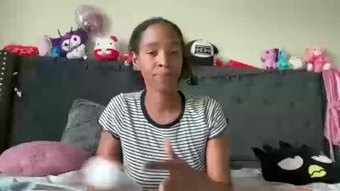 Snapshot of cum2charmxx chatting on October 2025 08:53:02 PM cum2charmxx online show from October 2025 08:53:02 PM