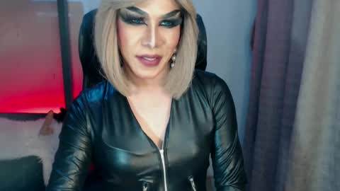 Snapshot of cum_4youbaby chatting on February 2025 07:03:02 PM CUMMELA SLUTI online show from February 2025 07:03:02 PM