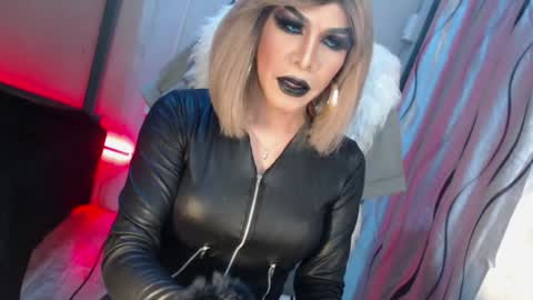 CUMMELA SLUTI online show from July 2026 12:15:02 AM