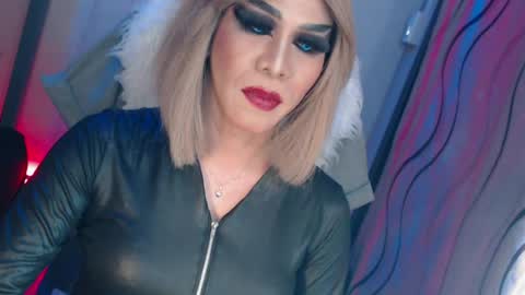 CUMMELA SLUTI online show from July 2026 04:35:02 PM