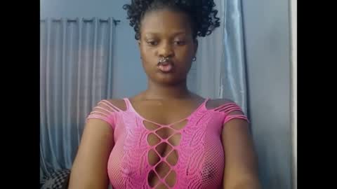 Snapshot of cum_ebony_petitxx chatting on May 2026 06:08:01 AM cath online show from May 2026 06:08:01 AM