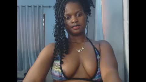 Snapshot of cum_ebony_petitxx chatting on May 2026 02:45:01 PM cath online show from May 2026 02:45:01 PM