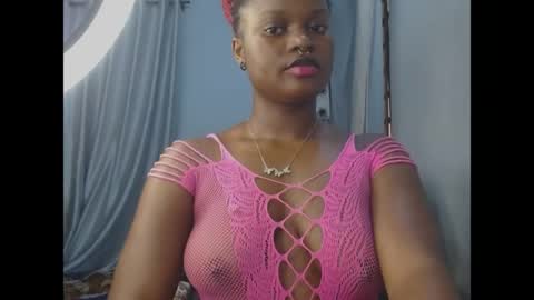 Snapshot of cum_ebony_petitxx chatting on May 2026 07:15:02 AM cath online show from May 2026 07:15:02 AM