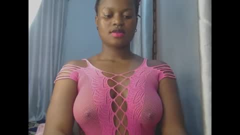 Snapshot of cum_ebony_petitxx chatting on June 2026 06:49:02 AM cath online show from June 2026 06:49:02 AM