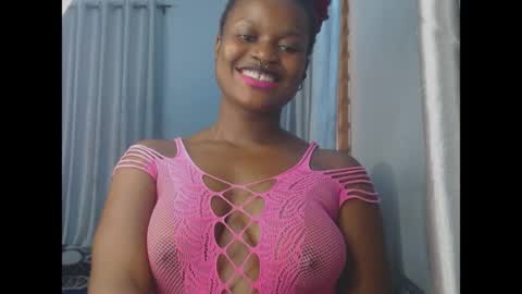 Snapshot of cum_ebony_petitxx chatting on June 2026 02:33:01 PM cath online show from June 2026 02:33:01 PM